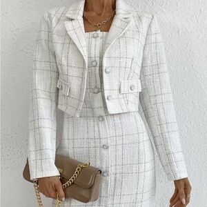 Chic White Tweed Blazer
